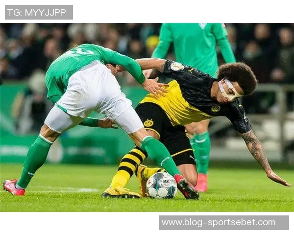 黄蜂勇战猛龙赛季交锋回顾两胜一负展现强大韧性 黄蜂勇战猛龙赛季交锋回顾两胜一负展现强大韧性